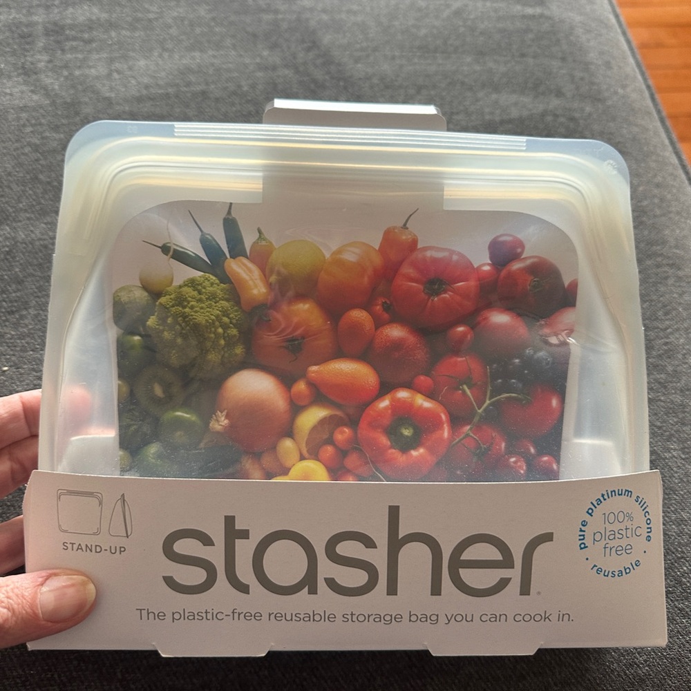 Stasher Silicone Stand-Up Mid Bag (56 Fl Oz / 12 Cups Dry)